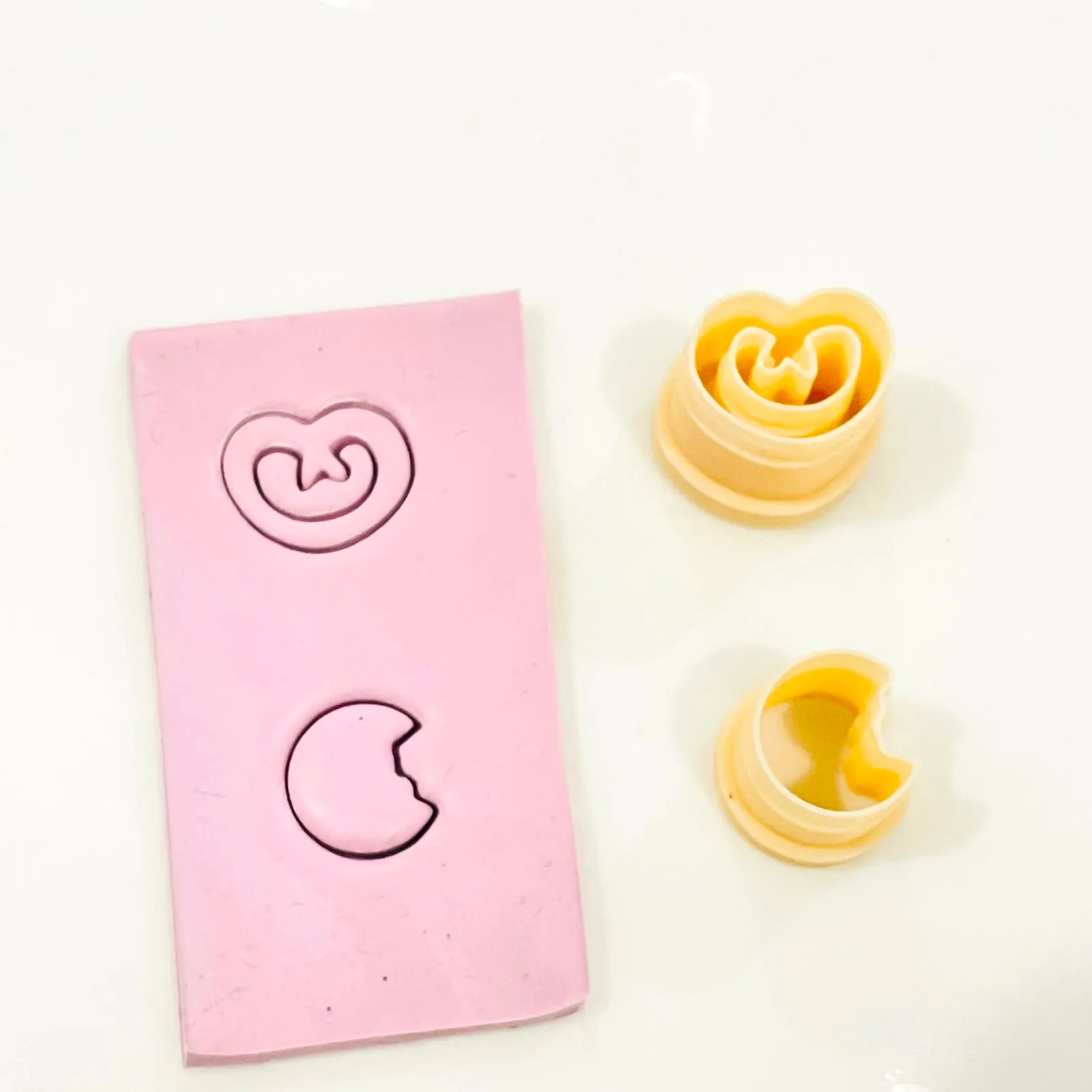 Pretzel & Bitten Cookie Mini Stud Polymer Clay Cutter Set KG064 | 2-Piece Set (12mm x 12mm) whatsapp image 2026 08 12 at 7.53.55 pm (1)