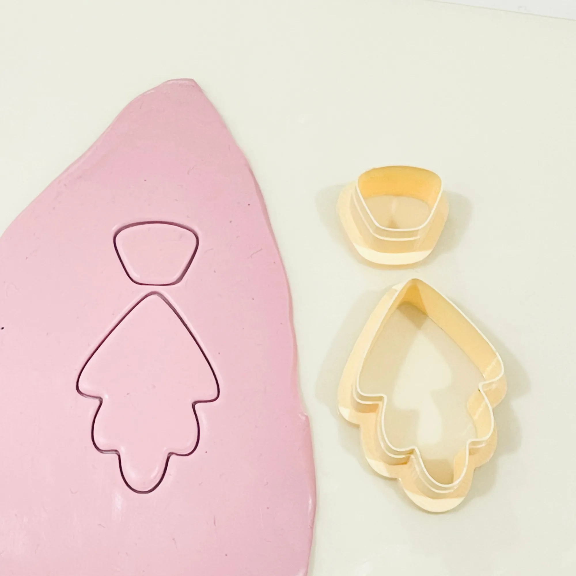 Scalloped Abstract Leaf Earring Polymer Clay Cutter Set KG025 | 60mm x 25mm | 2-Piece Clay Cutter Set 51